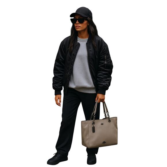 Coach Pebble Leather Gallery Shoulder Tote – Taupe Grey – Chain Strap Detail - Picture 1 of 11